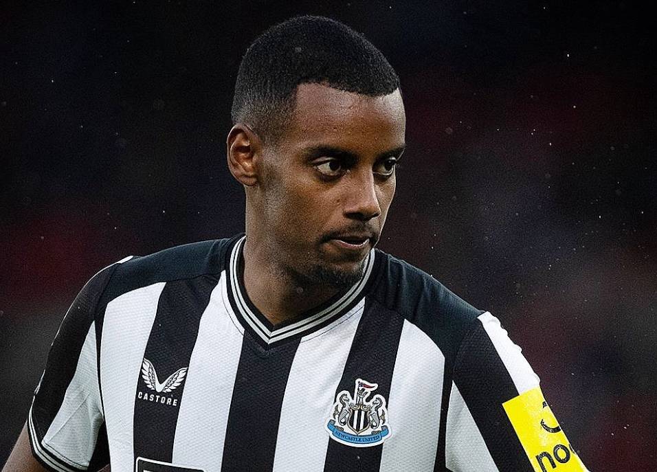 埃基蒂克2场造3球，纽卡斯尔坚持要价1.5亿镑，伊萨克还值得买吗